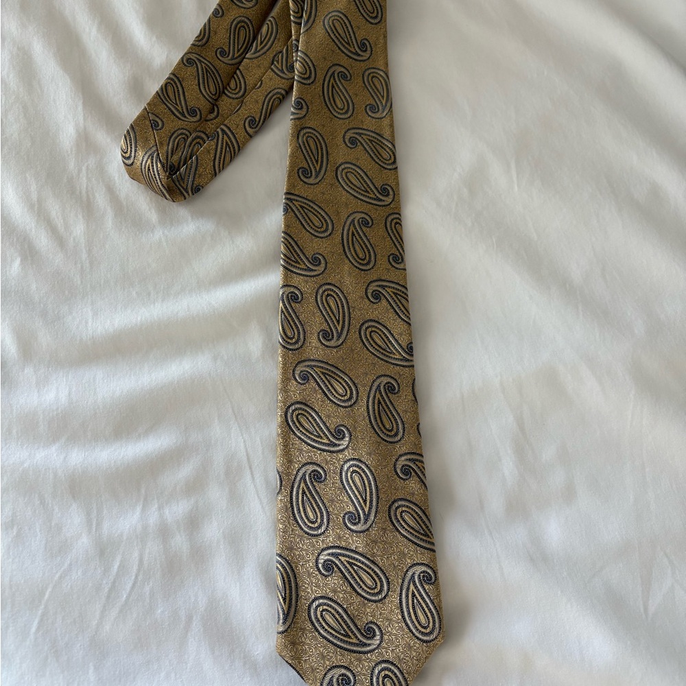 Paisley Patterned Tie - Gold and Black